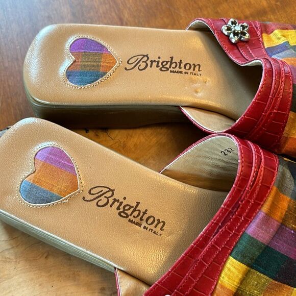 Brighton Belize Slides - 6.5 - Picture 2 of 6